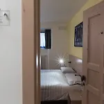 Marzia ゲストハウス